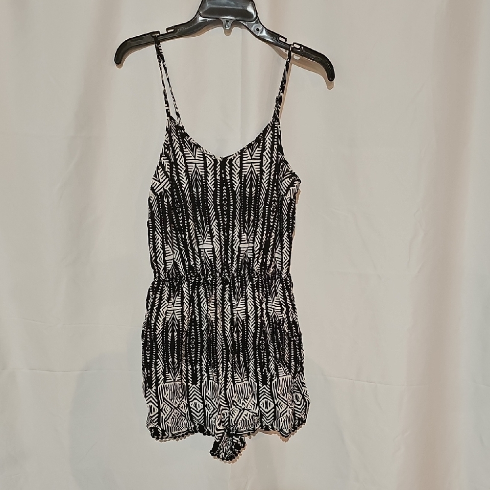Mossimo Supply Co. Black and White Printed Romper
